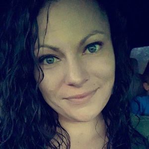 Meet your Posher, Maegan